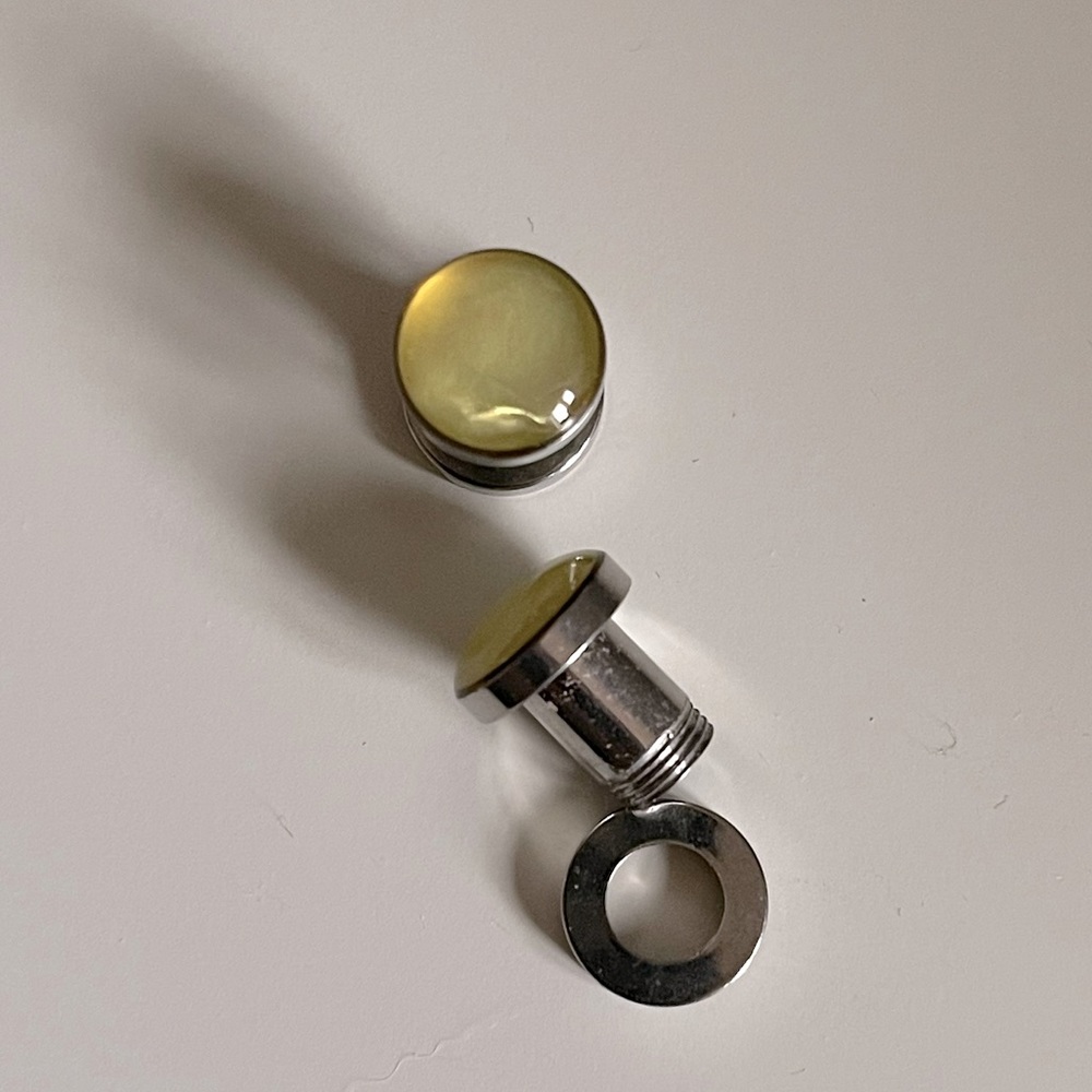 Silver tone surgical steel and yellow lucite 2g ear tunnels body Jewelry